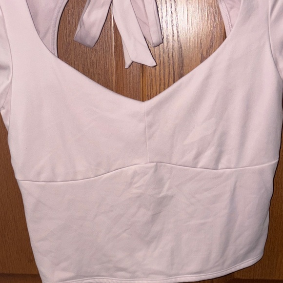 Women’s Gilly Hicks Active Tie-Back Ballet Top - Picture 4 of 5